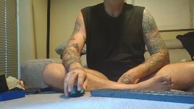 overmydaddbody live cam on Cam4