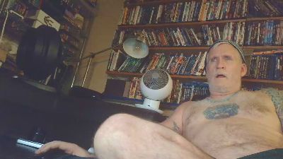 overmydaddbody live cam on Cam4
