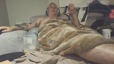 overmydaddbody live cam on Cam4