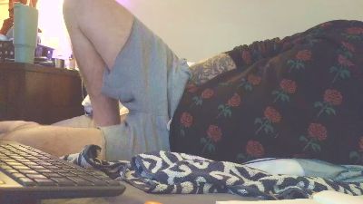 overmydaddbody live cam on Cam4