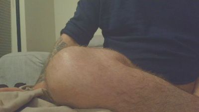 overmydaddbody live cam on Cam4