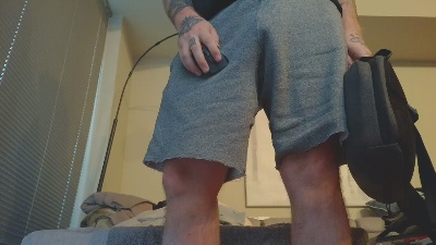 overmydaddbody live cam on Cam4