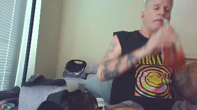 overmydaddbody live cam on Cam4