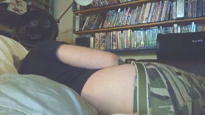 overmydaddbody live cam on Cam4