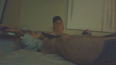 overmydaddbody live cam on Cam4
