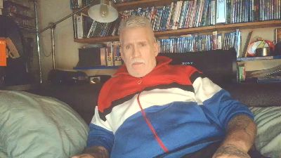 overmydaddbody live cam on Cam4