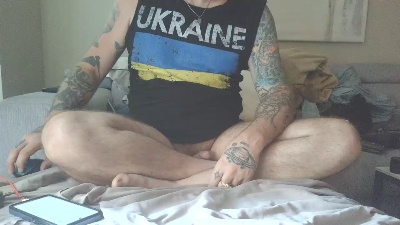 overmydaddbody live cam on Cam4