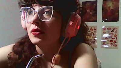 owly_bloom live cam on Cam4