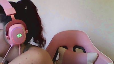 owly_bloom live cam on Cam4