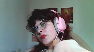 owly_bloom live cam on Cam4