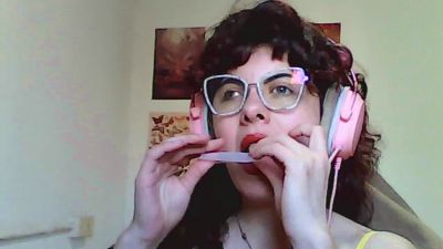 owly_bloom live cam on Cam4