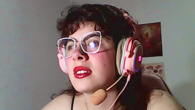 owly_bloom live cam on Cam4