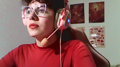 owly_bloom live cam on Cam4