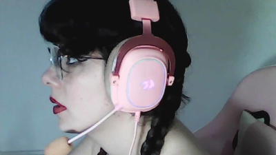 owly_bloom live cam on Cam4