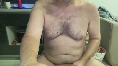 ozgurrr78 live cam on Cam4