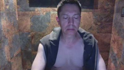 pablo32644 live cam on Cam4