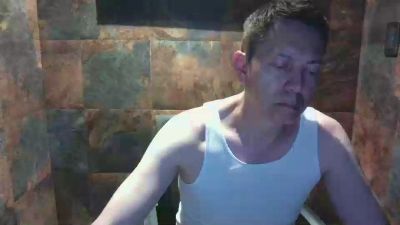 pablo32644 live cam on Cam4