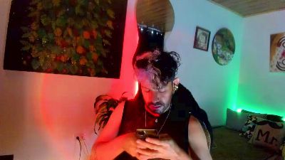 pablomontiel1 live cam on Cam4