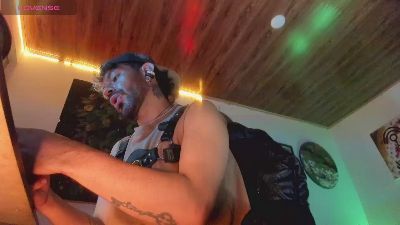 pablomontiel1 live cam on Cam4