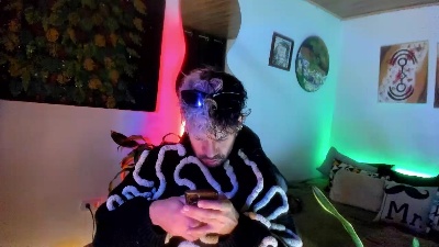 pablomontiel1 live cam on Cam4