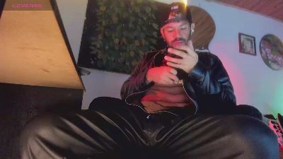 pablomontiel1 live cam on Cam4
