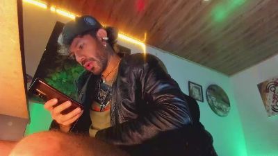 pablomontiel1 live cam on Cam4