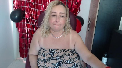 paiper_halliwey live cam on Cam4