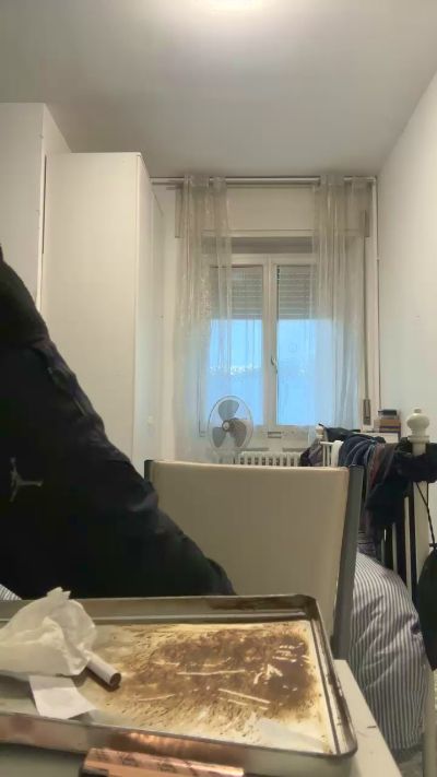palettiluca2gc5 live cam on Cam4