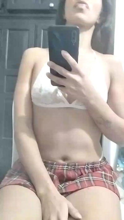 pamela2185 live cam on Cam4