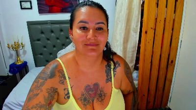 pamelaruiizz_ live cam on Cam4