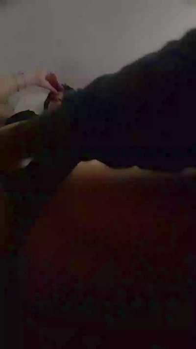 pamelitahot3 live cam on Cam4