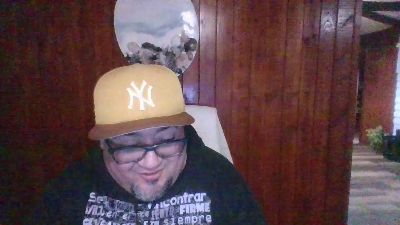 pandi_ternurit4 live cam on Cam4