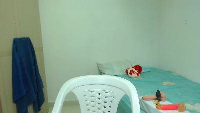 paola_latina29 live cam on Cam4