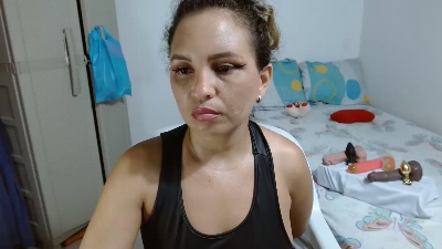 paola_latina29 live cam on Cam4