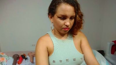 paola_latina29 live cam on Cam4