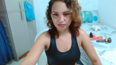 paola_latina29 live cam on Cam4