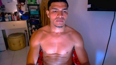 papibombosexy live cam on Cam4