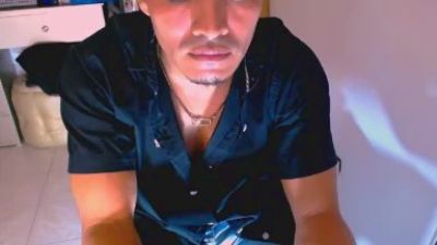 papibombosexy live cam on Cam4
