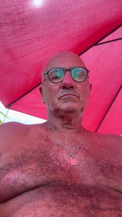 papounaturiste1 live cam on Cam4