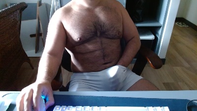 parrudo33 live cam on Cam4