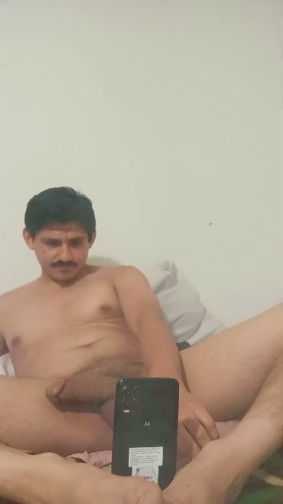 partyhard69fun live cam on Cam4