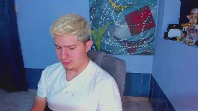 patrik027 live cam on Cam4