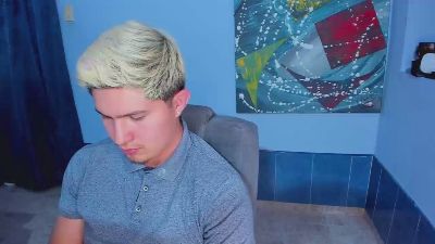 patrik027 live cam on Cam4