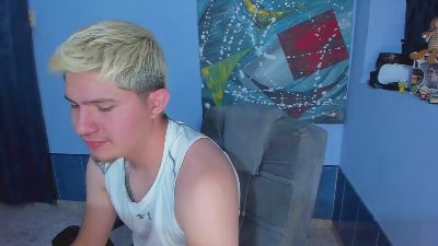patrik027 live cam on Cam4