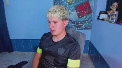 patrik027 live cam on Cam4