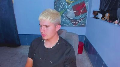 patrik027 live cam on Cam4