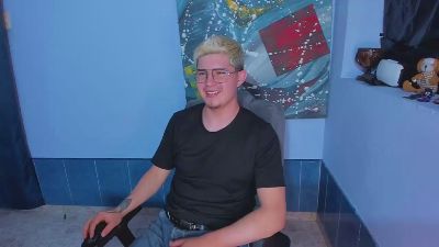 patrik027 live cam on Cam4