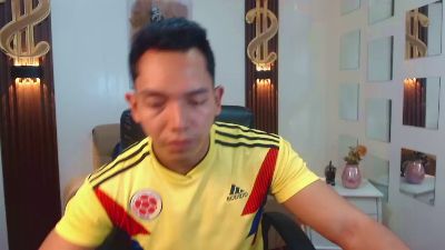paul_cros live cam on Cam4