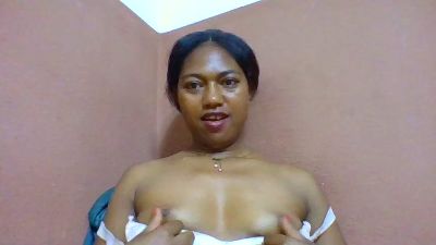 paulinah2 live cam on Cam4