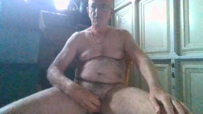 paulw22 live cam on Cam4